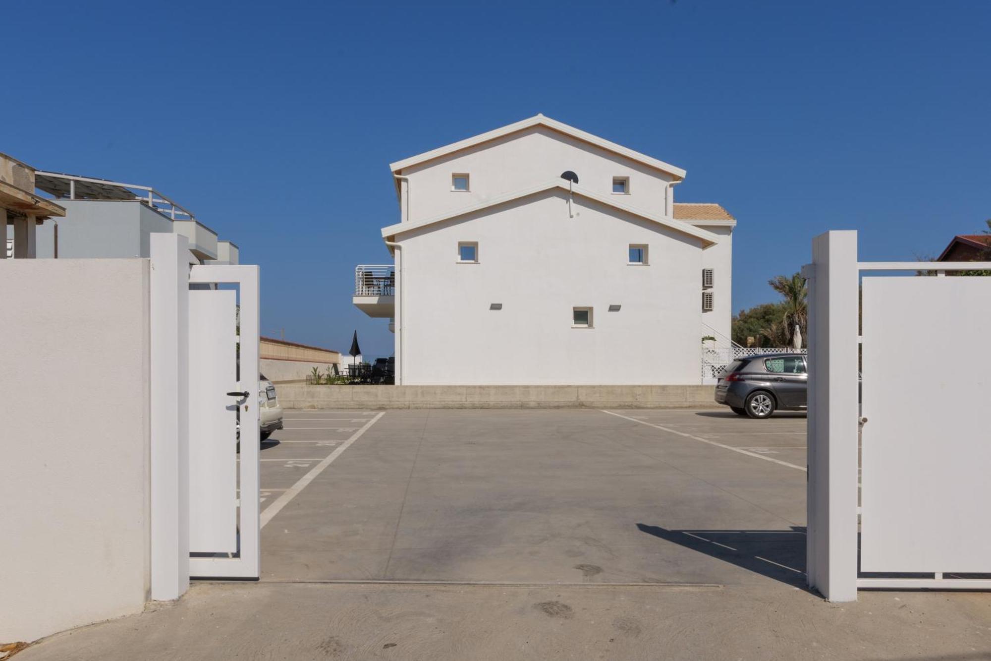 Astro Apartments With Direct Access On The Sea Of Noto Heritage Of Unesco Extérieur photo