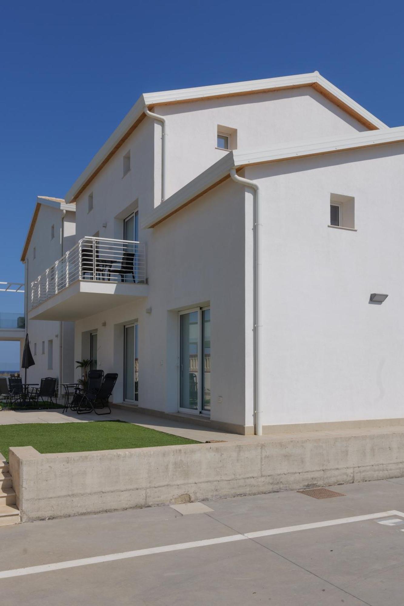 Astro Apartments With Direct Access On The Sea Of Noto Heritage Of Unesco Extérieur photo