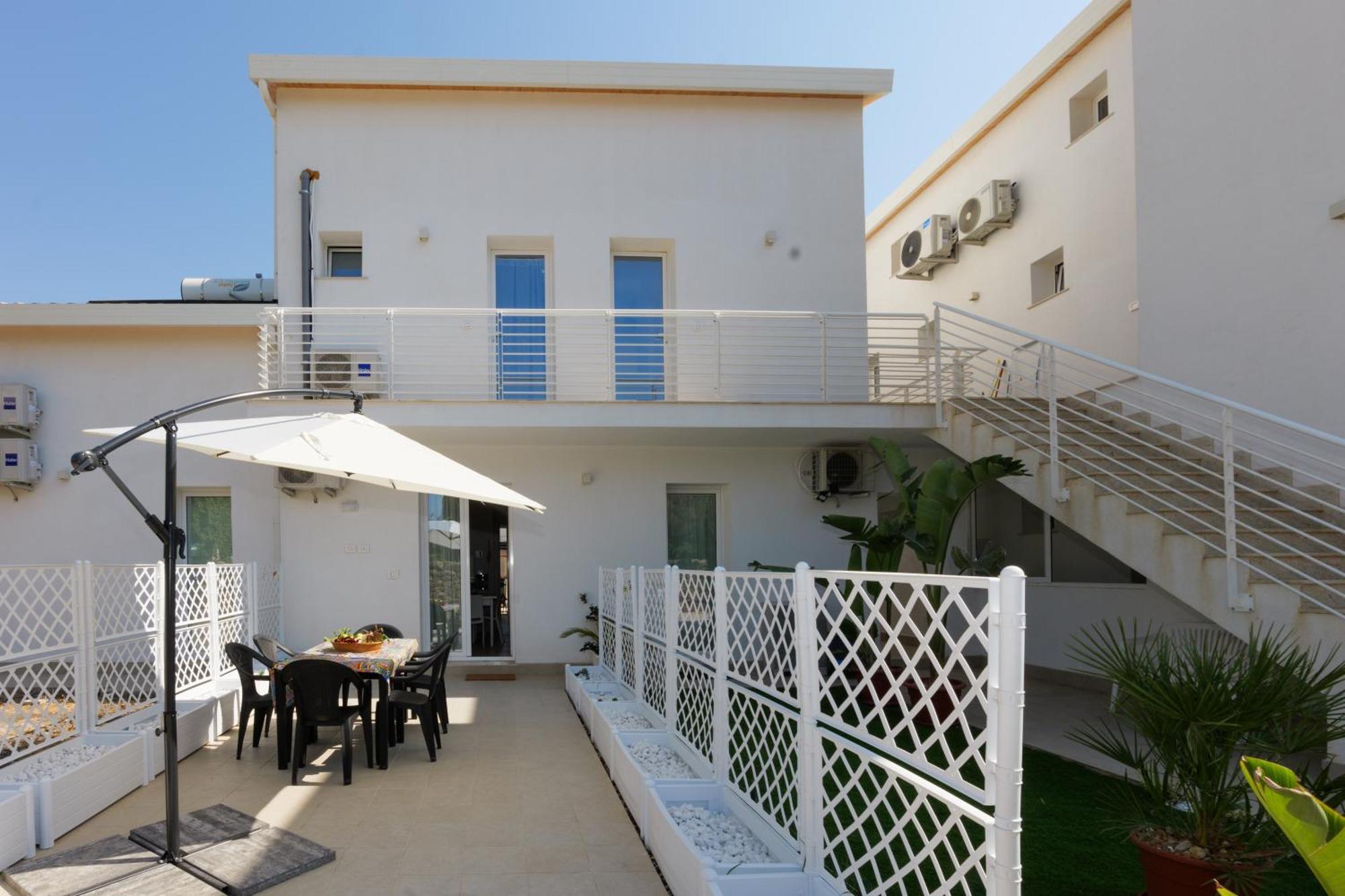 Astro Apartments With Direct Access On The Sea Of Noto Heritage Of Unesco Extérieur photo